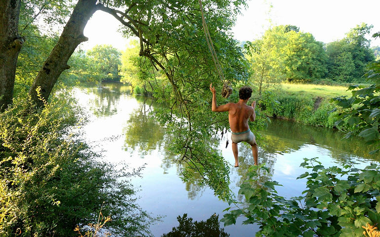 Wild swimming in the river Ouse Wallpaper.jpeg