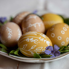 HOW TO ENJOY EASTER IN A BALANCED WAY!