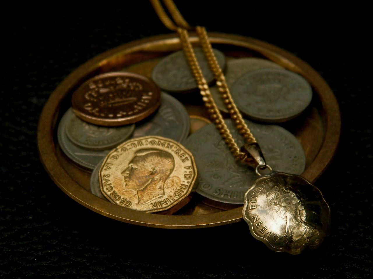 ＃PT2　Hong Kong Coin Pendant