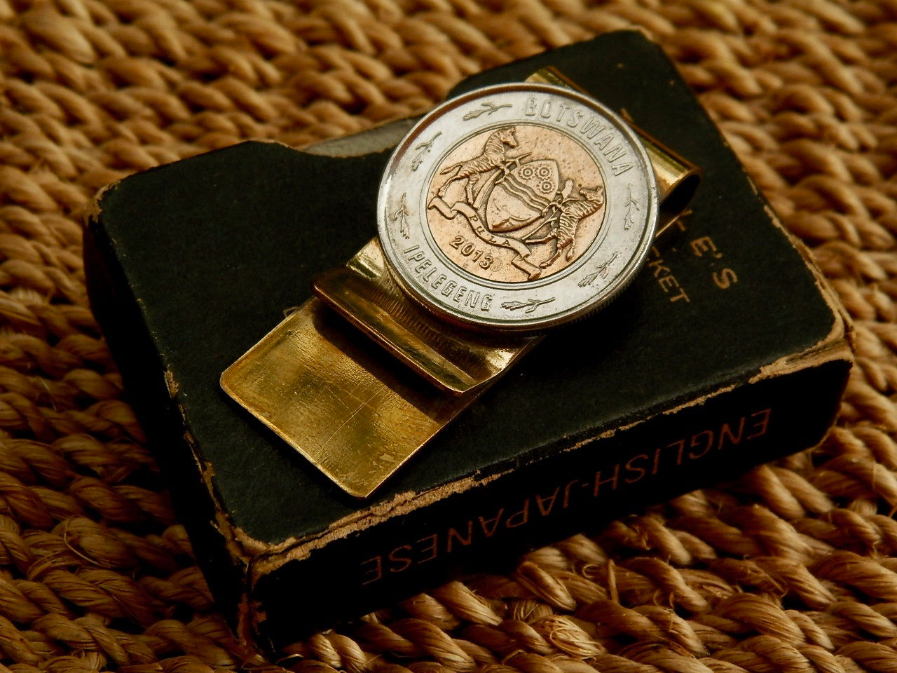 ＃M22  Botswana Coin Money Clip
