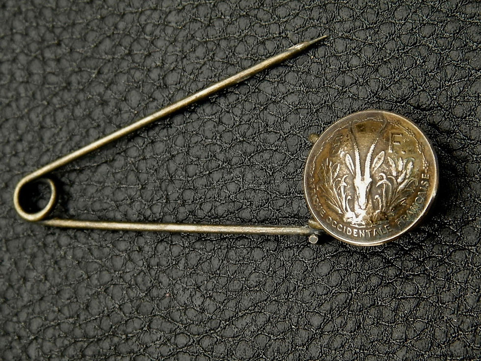 サムネイル： ＃B50　French West Africa Coin Brooch