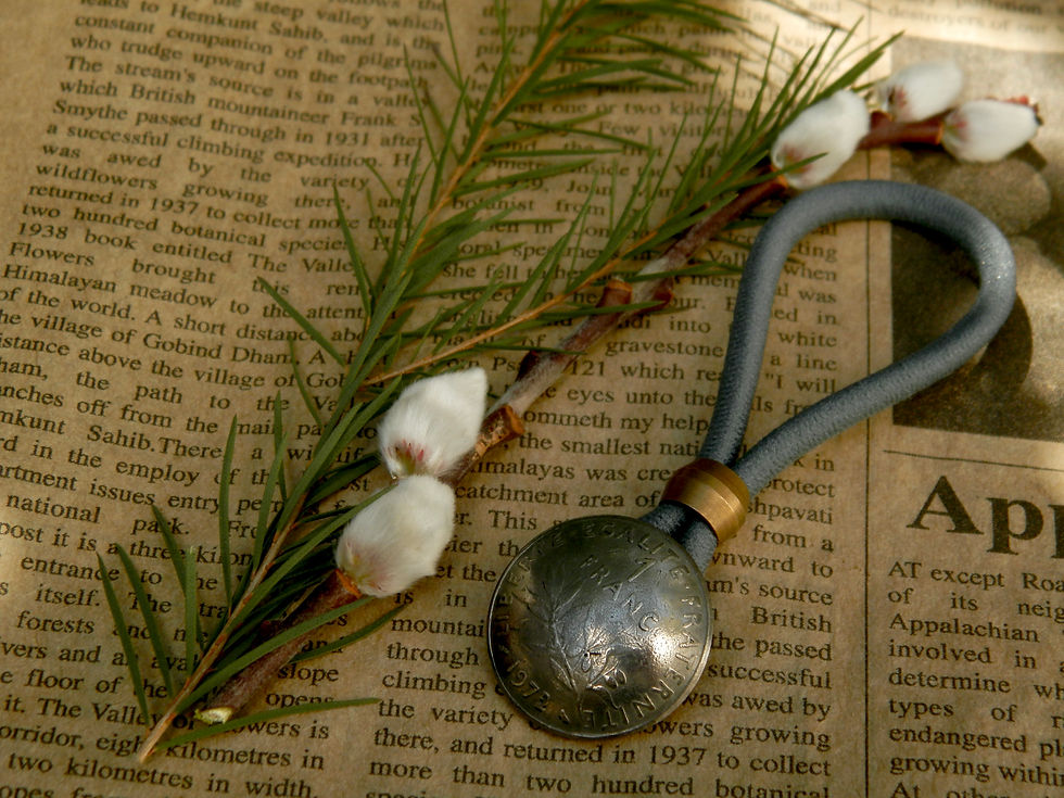 サムネイル： ＃H242　France Coin Hair Elastic