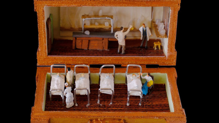 Diorama honoring the discovery of insulin