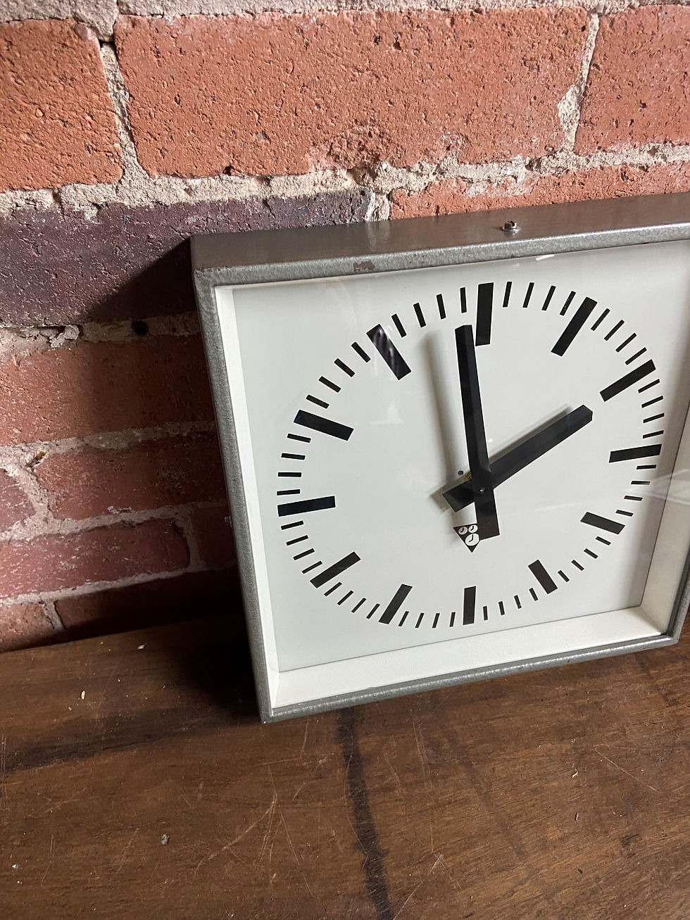 Thumbnail: Industrial Mid Centruy Pragotron Clock