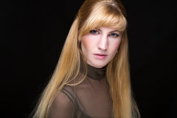 Lenka_Olšanová_Headshot_1