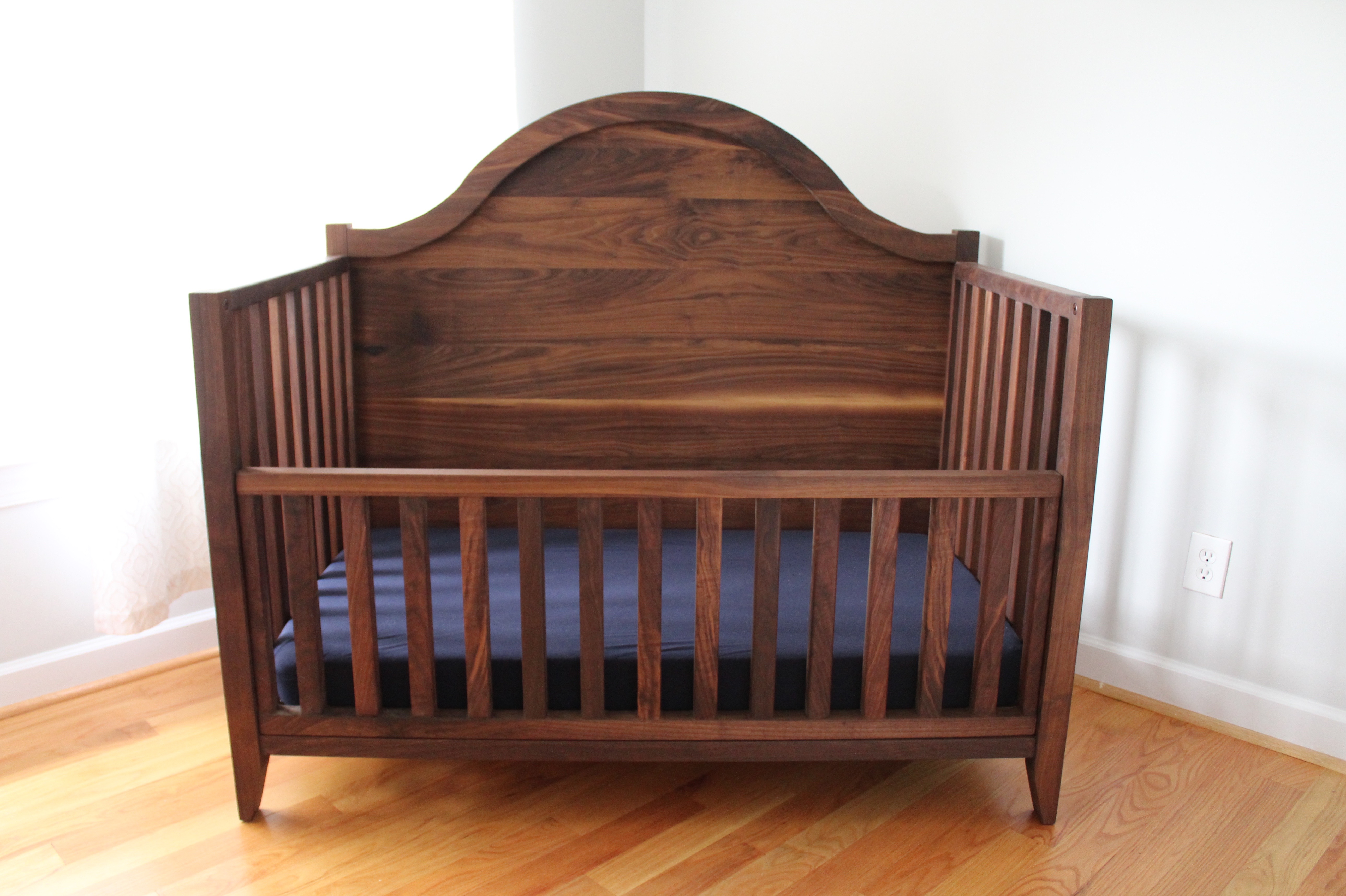 Baby's Crib & Day Bed