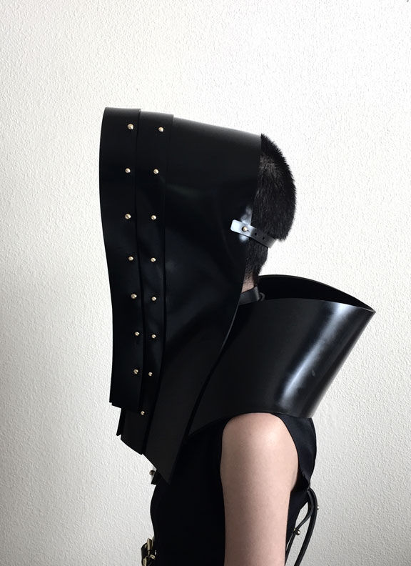 Thumbnail: Onna Cowl