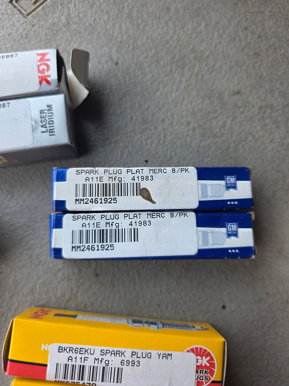 Thumbnail: Lot of 12 Mixed NGK ACDelco Spark Plugs LFR4AE BKR6EKU BR8HS-10 IZFR5G MR43LTS R