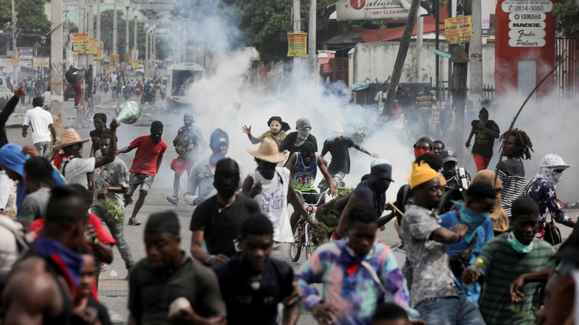 2022-10-11T022054Z_472292646_RC2JYW9YVO6V_RTRMADP_3_HAITI-POLITICS.webp