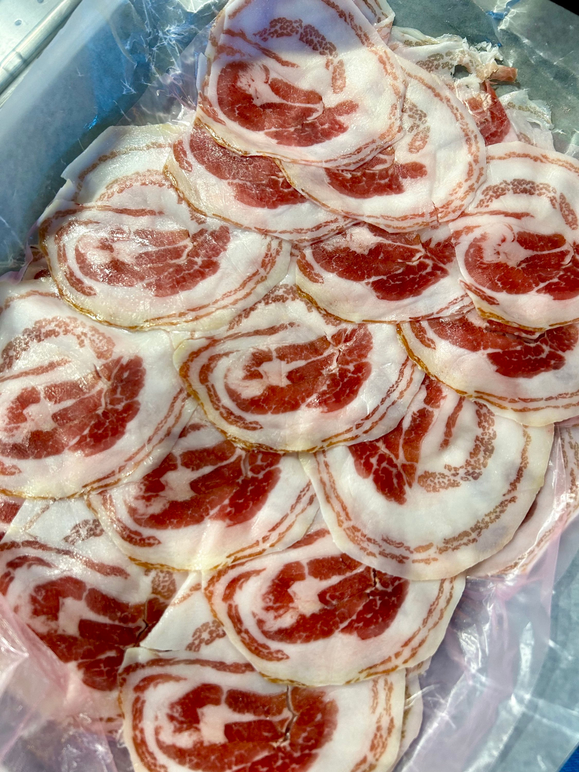 Pancetta arrotolata (sidfläsk)