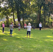 Qigong im Stadtgarten, Bildrechte J.Schroff.JPG