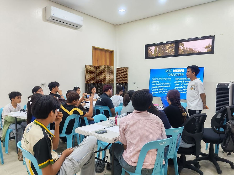 News writing Seminar kasama si Sir James Tinsay, April 18, 2026.