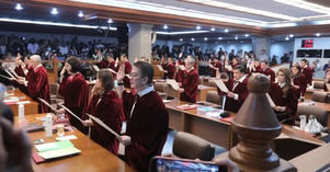 Philippine Senate Convenes as Impeachment Court