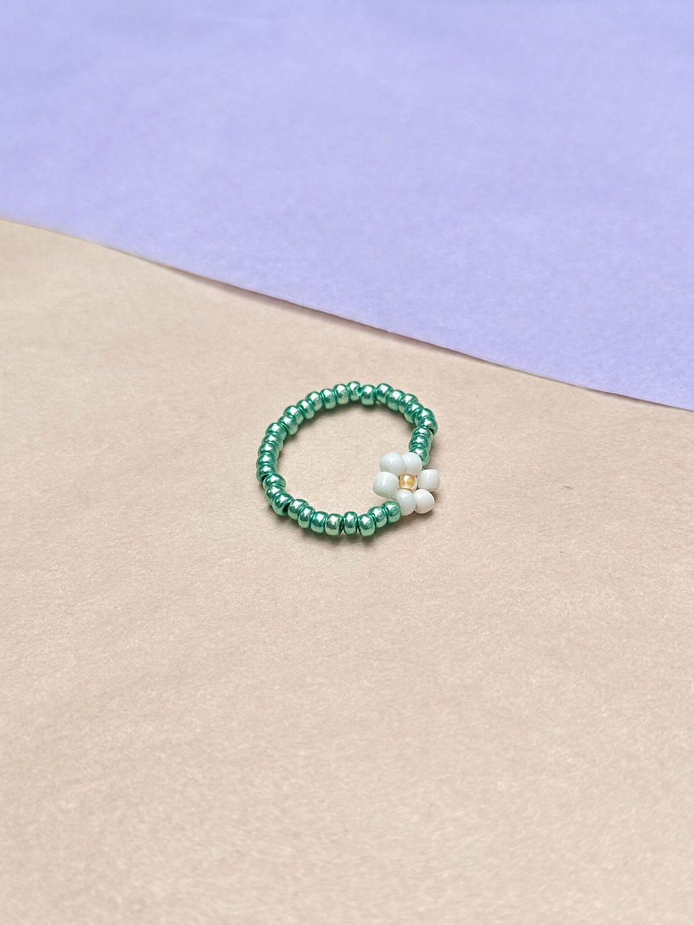 Thumbnail: Flowerrring white/green