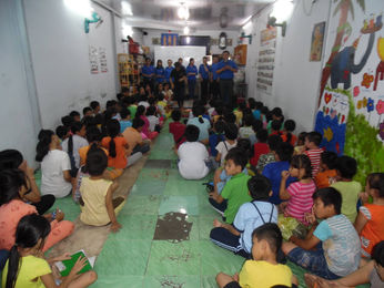 A loving class of over hundred migrant children at Tan Phu, HCMC: A significant life-long learning