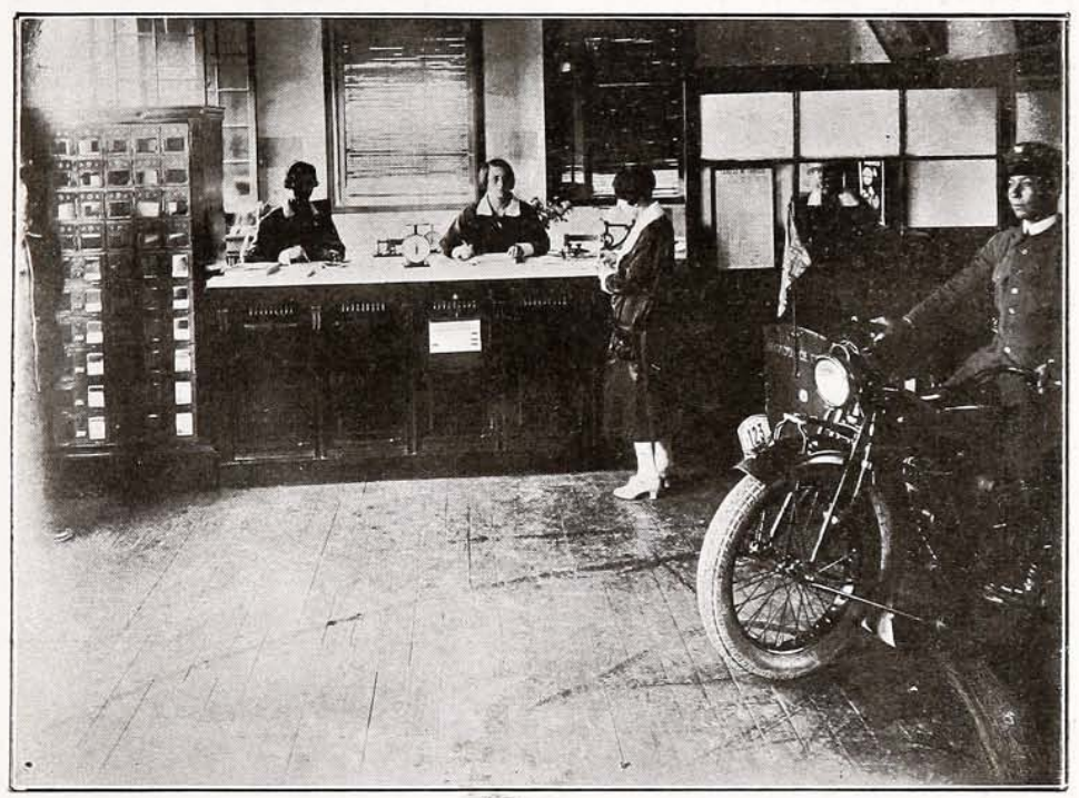 Sección de Administración, oficina de correos