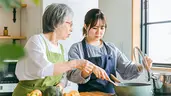 離れて暮らす親の小さな変化と向き合いながら