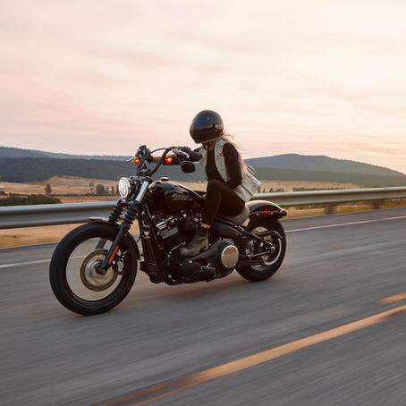 Why Real Riders Avoid Drop-Shipped Leather Brands