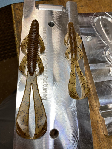 6" Hog Mold Multiple cavity options soft plastic bait mold by Kearbydm