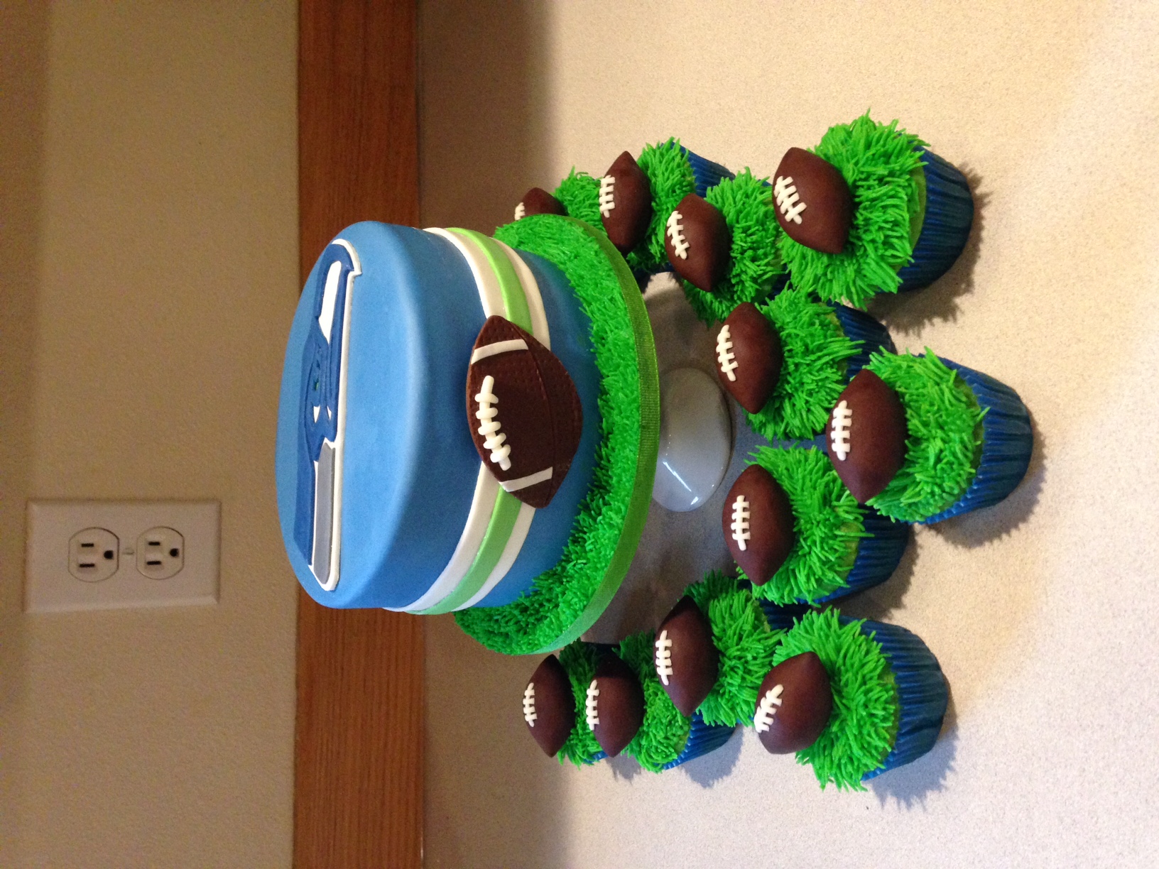 Seahawks cake set