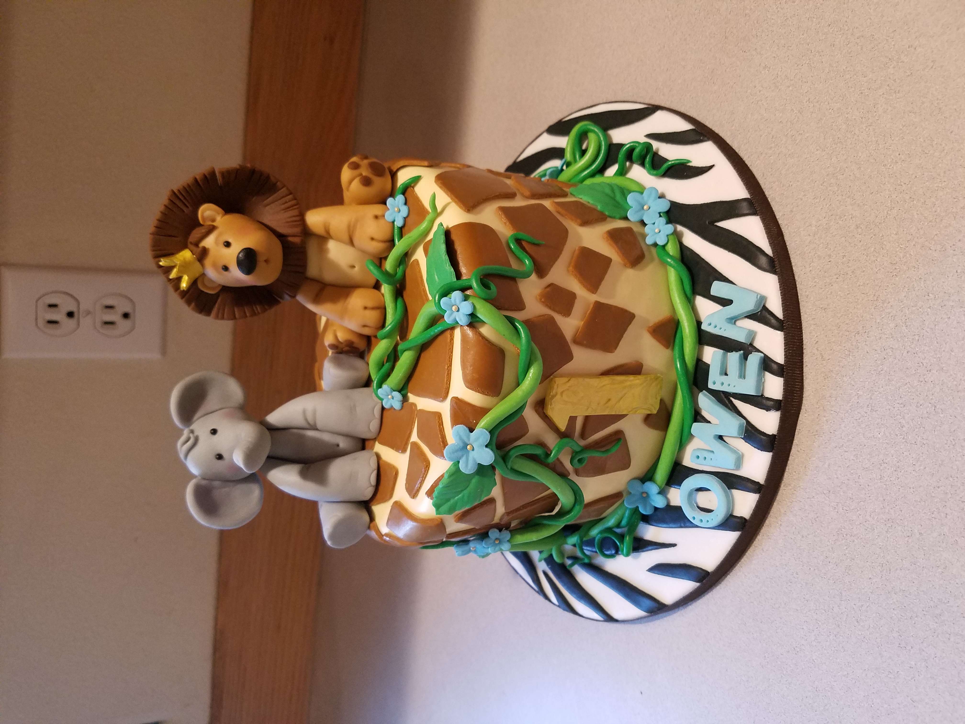 Jungle inspired cake