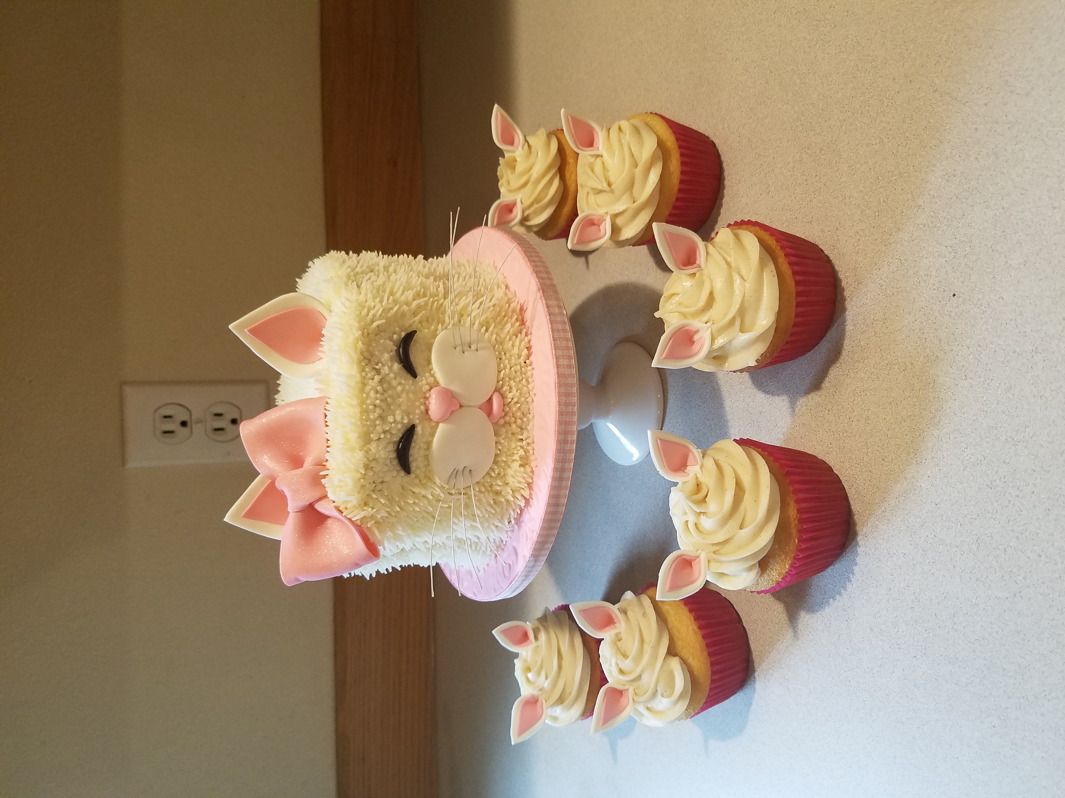 Puuuuuuurrr kitty cake