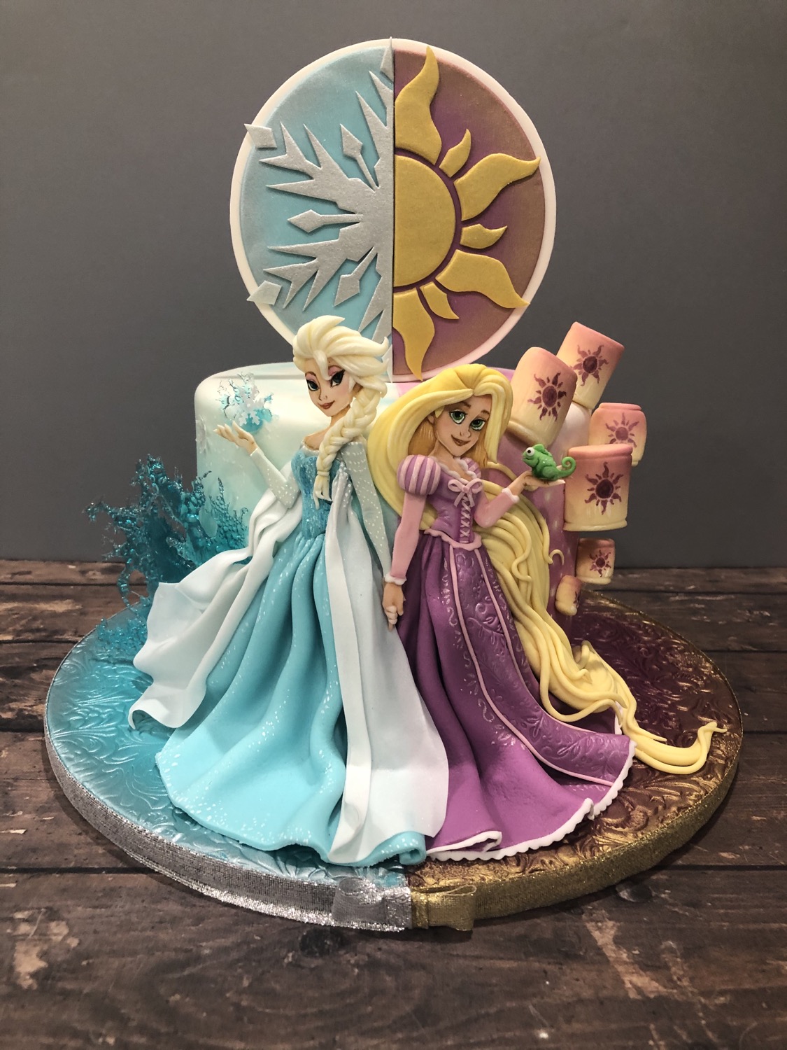 "2 Friends" Princess Cake