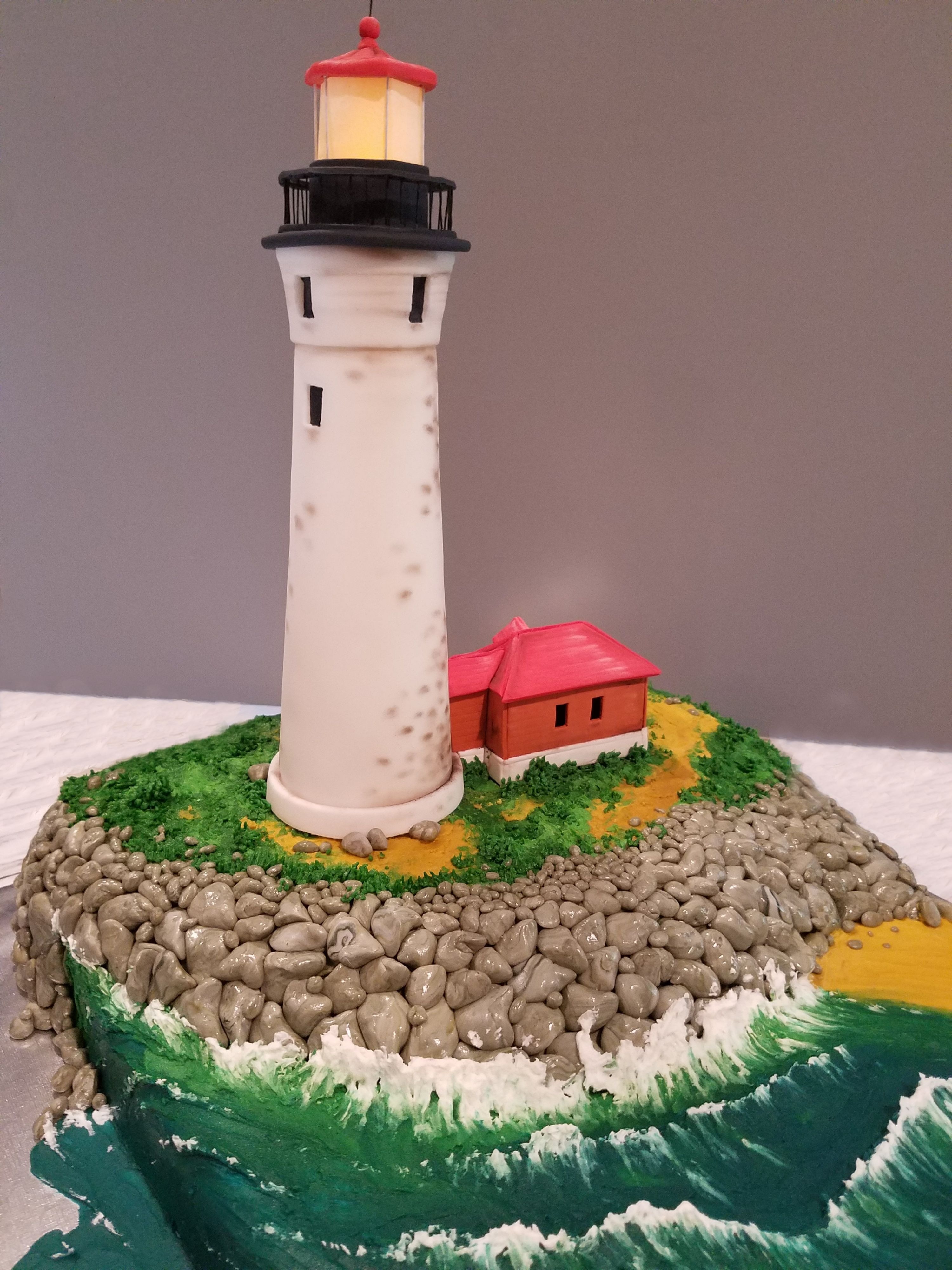 Lighthouse wedding cake side angle