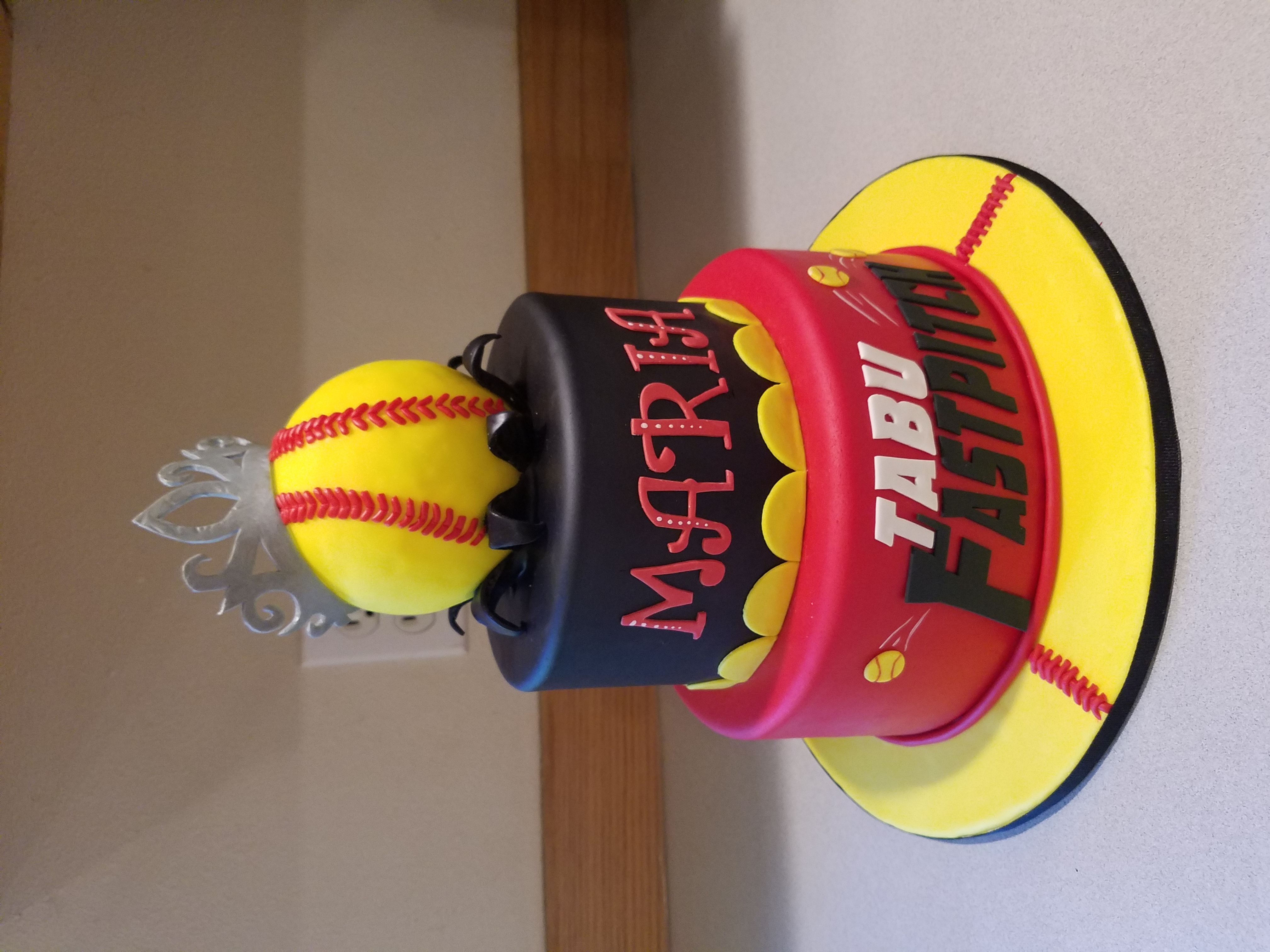 It's a home run with this cake!
