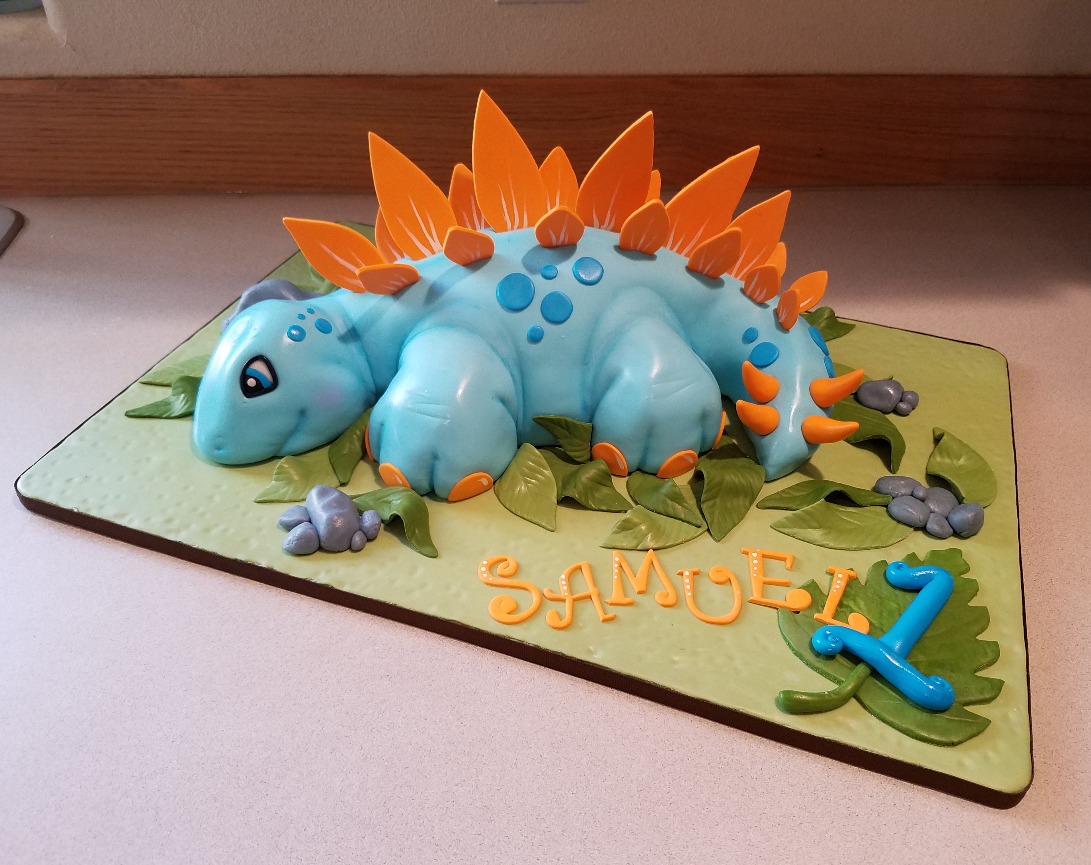 1st birthday Stegasaurus cake