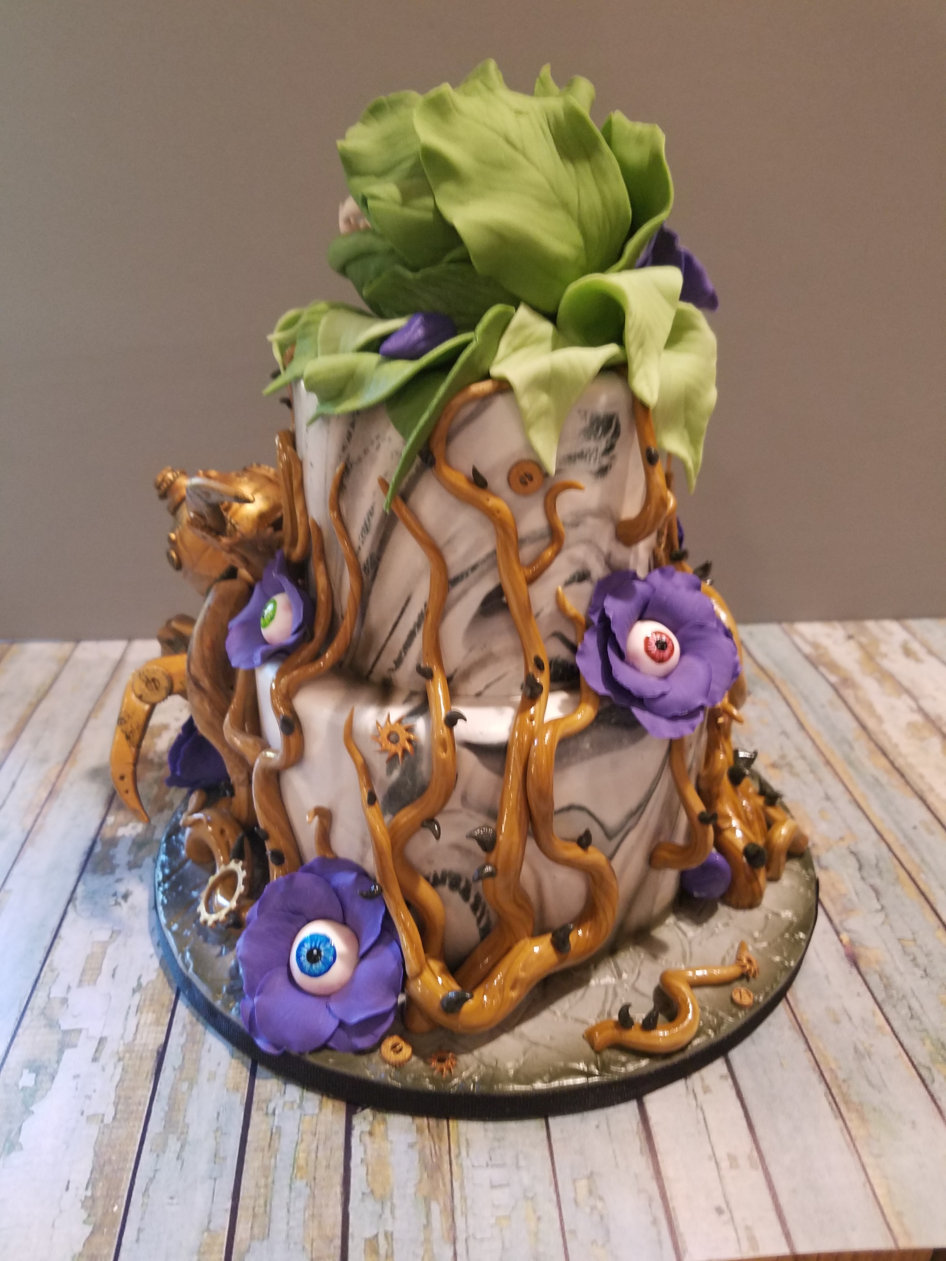 Back view with eyeball flowers