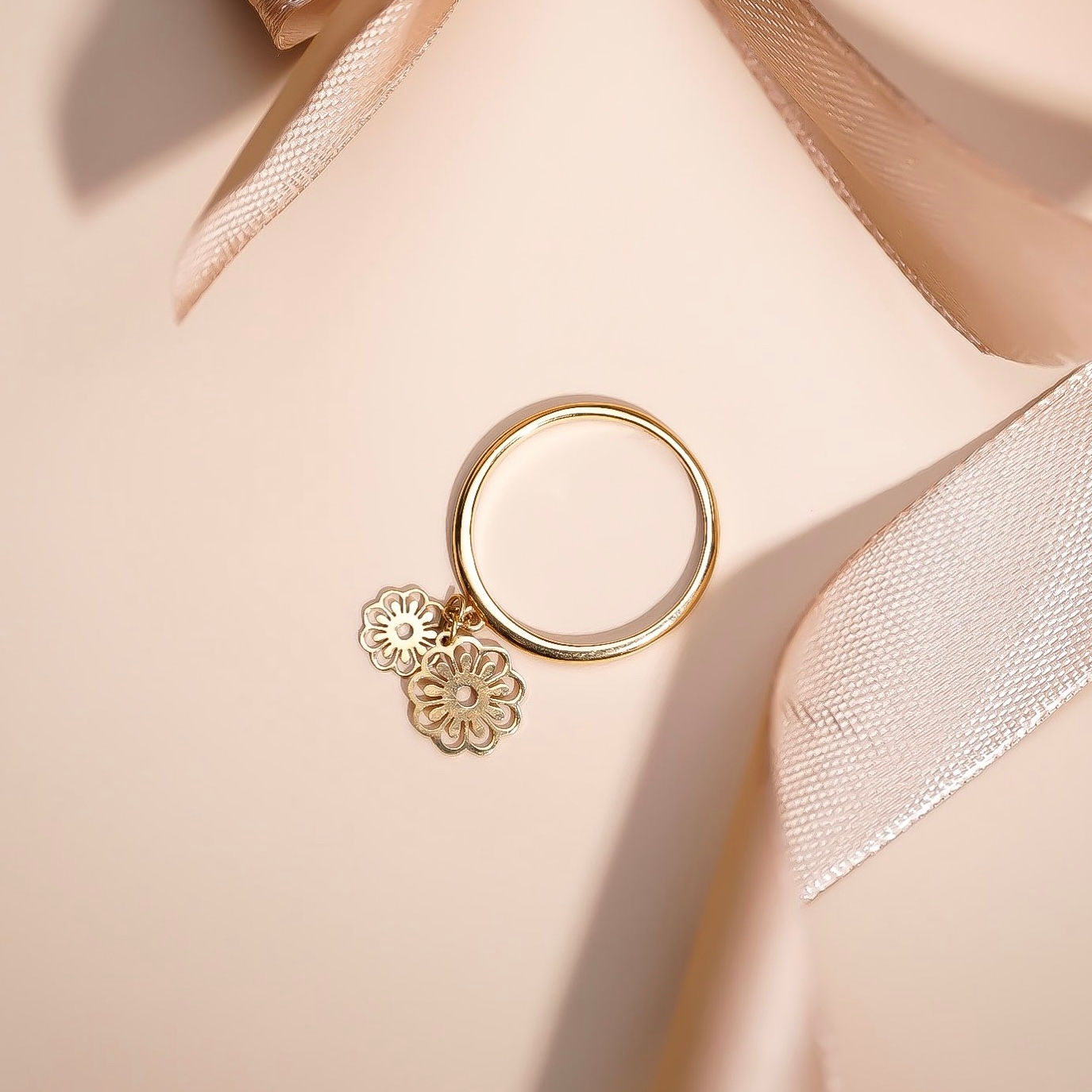 خاتم ذهب عيار 18