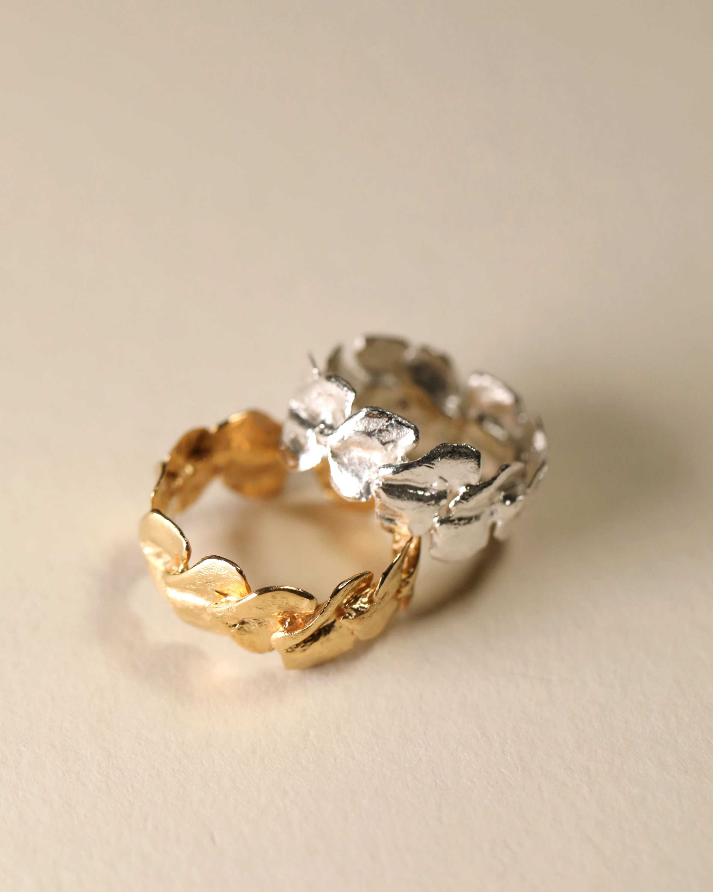 バラの花びらリング / Rose Petal Ring