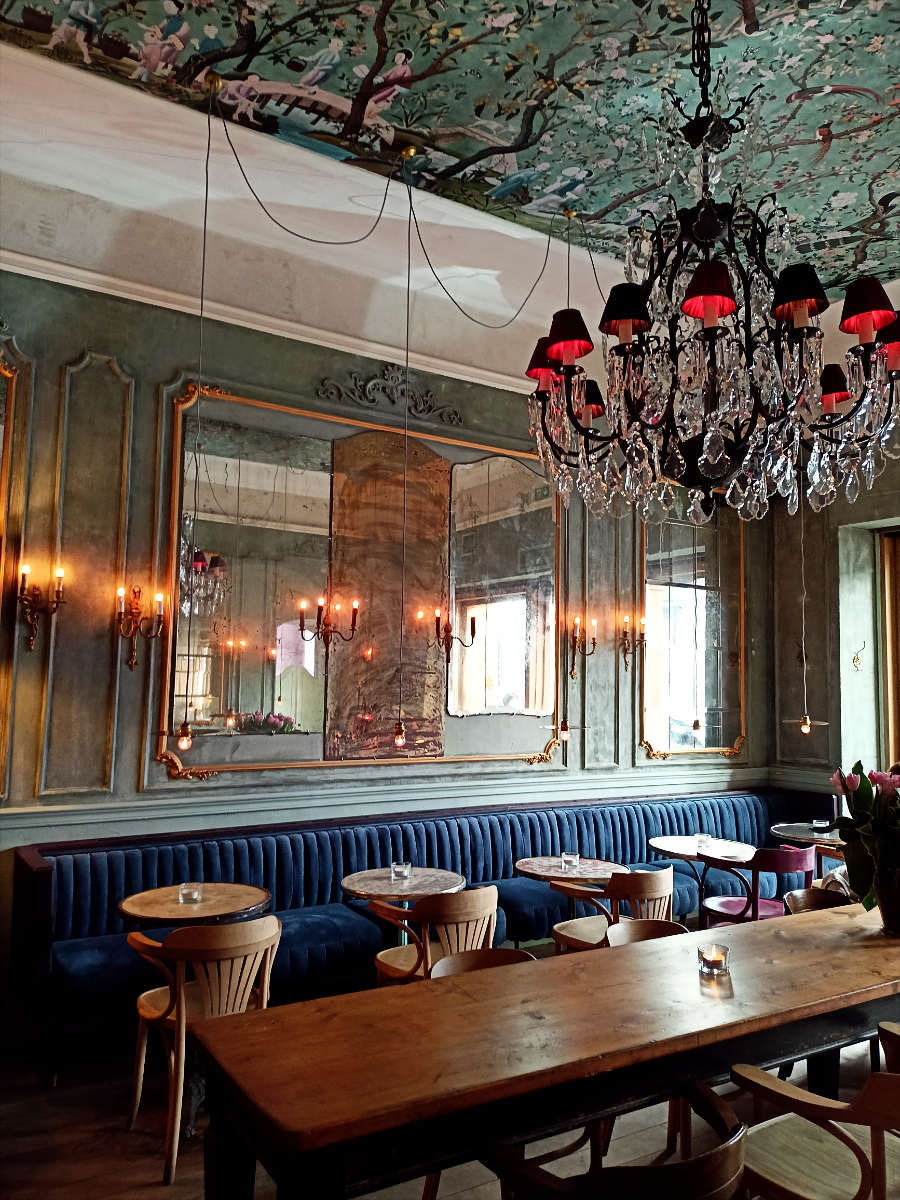 Camelot Cafe