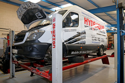 mercedes_van_service