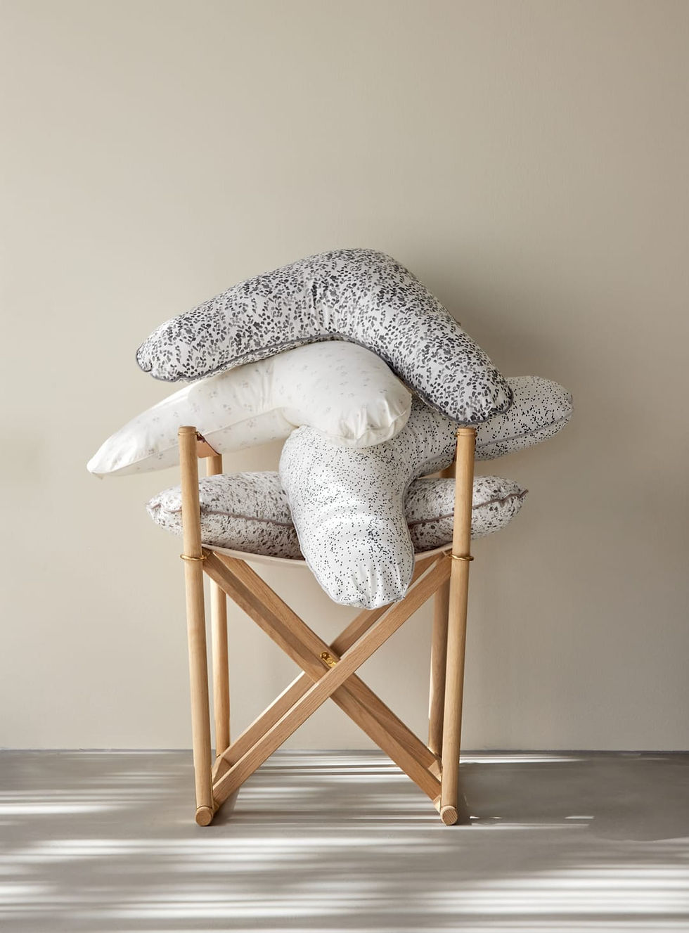 Thumbnail: Luxury Organic Nursing Pillow Cover Petit Garden, Born Copenhagen x Fossflakes