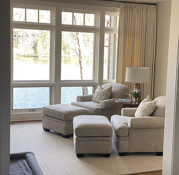 Master sitting room with view of the lake