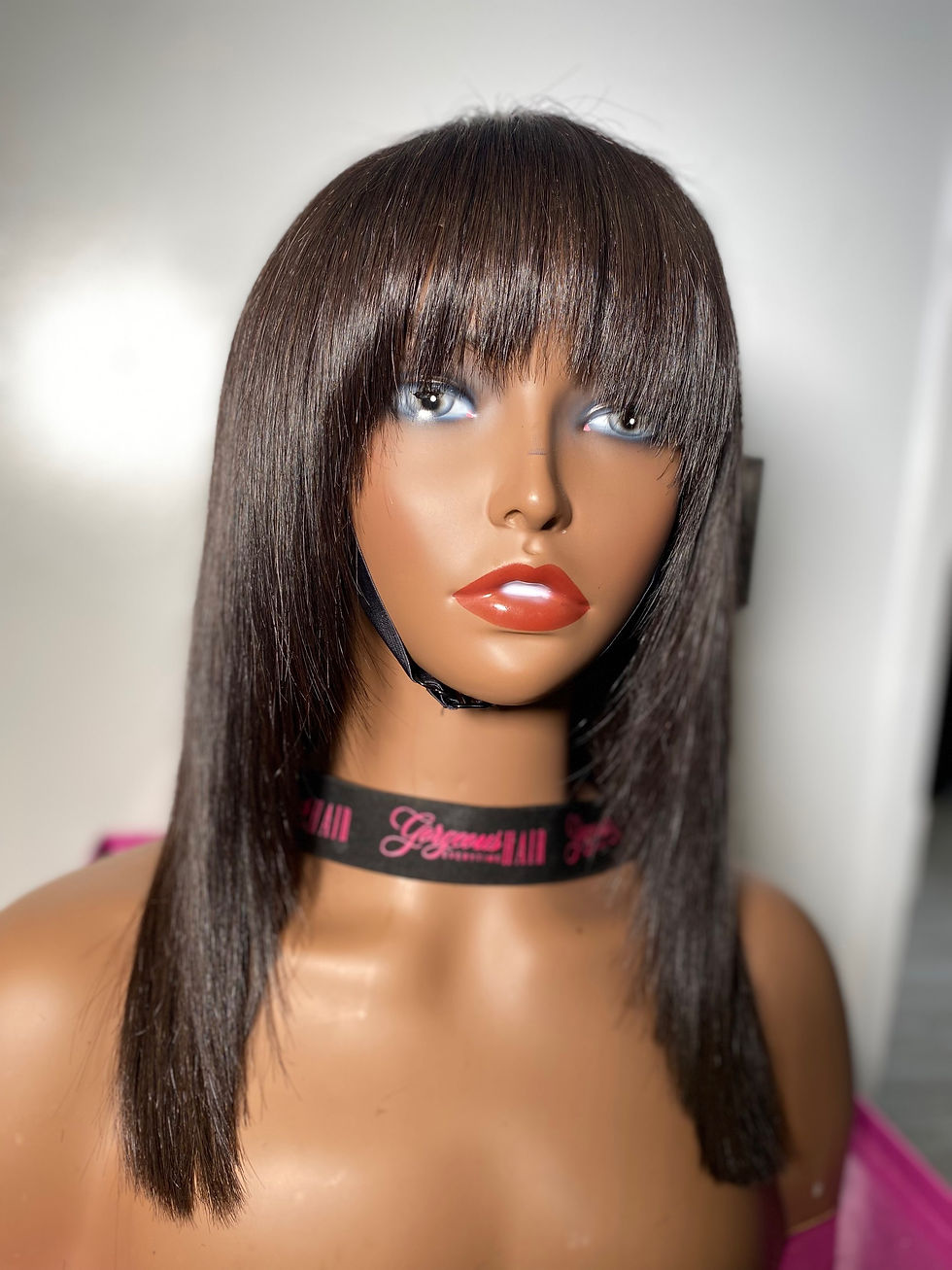 Thumbnail: Glueless 12in Straight layered with bang 