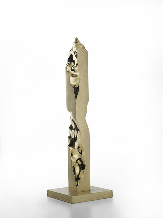 SOSTEGNO DI LUCE, 2025
BRONZO
20L x 20P x 67H cm