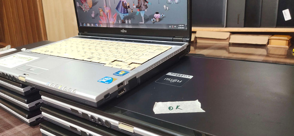 Thumbnail: Fujitsu Lifebook S8390 - Core 2 Duo