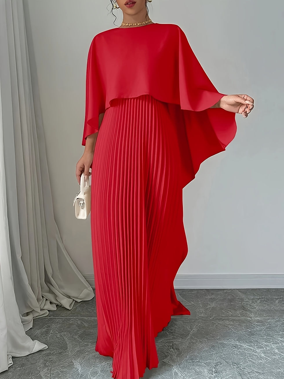 Thumbnail: Robe plissée élégante de couleur unie avec un design faux deux-pièces, dotée d'u