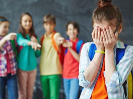 זה לא כל כך פשוט להיות כאן ילד