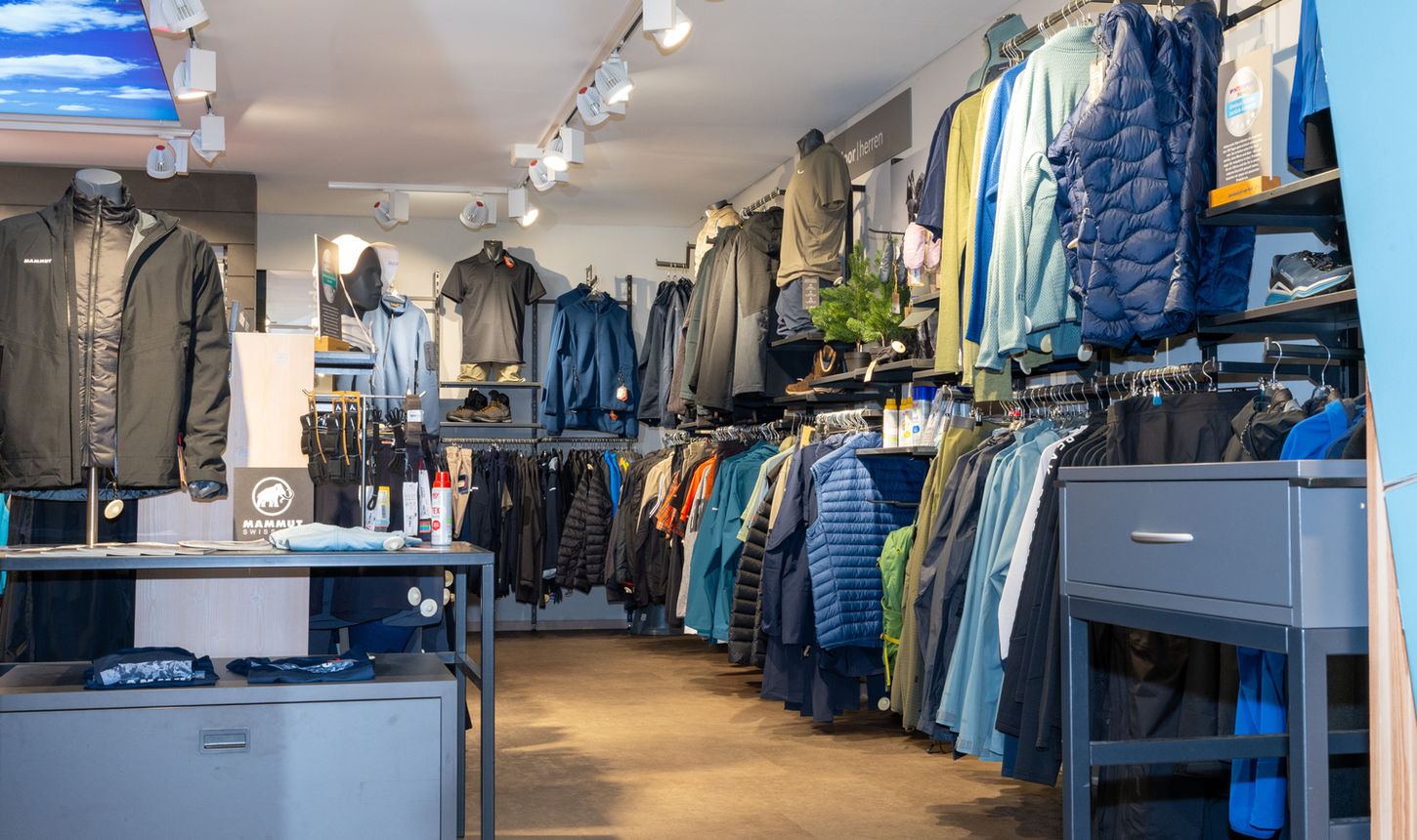 Das Intersport Haindl Geschäft von innen