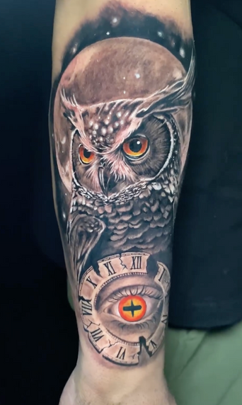 owl and seeing eye surrealist best chicago tattoo artist
