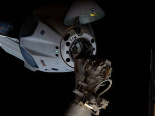 Stanford’s AI Learns to “Dream” Spacecraft Docking, Cutting Training From 25 Million to 500,000 Iterations