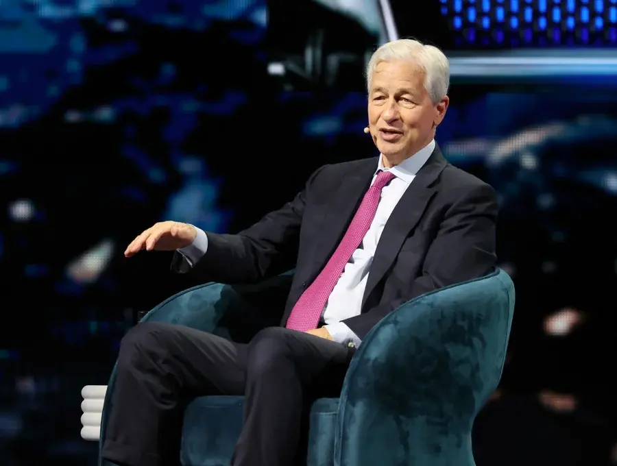 Jamie Dimon’s AI Revolution at JPMorgan: Why Banks Are Hiring Machines, Not Bankers Anymore