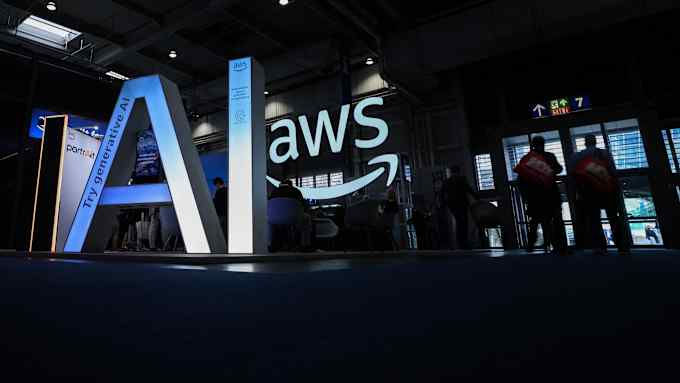 Inside Amazon’s Six-Hour Outage: How AI-Assisted Code Broke Ecommerce Systems