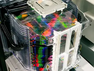 PsiQuantum’s Quantum Computer Explained: How 100 Cryogenic Cabinets Could Unlock Million-Qubit Computing