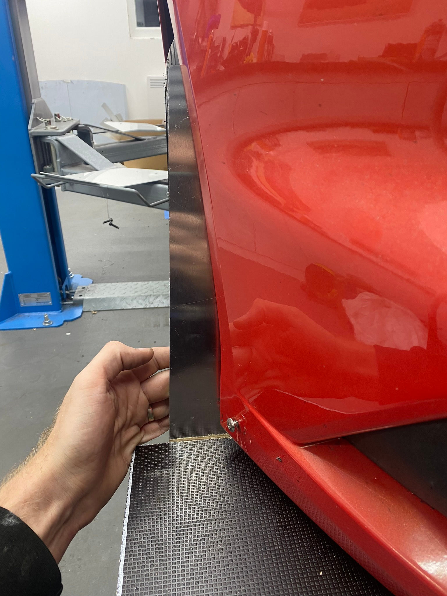 MGC Modifications Fiesta Mk7 Splitter Tire Spats