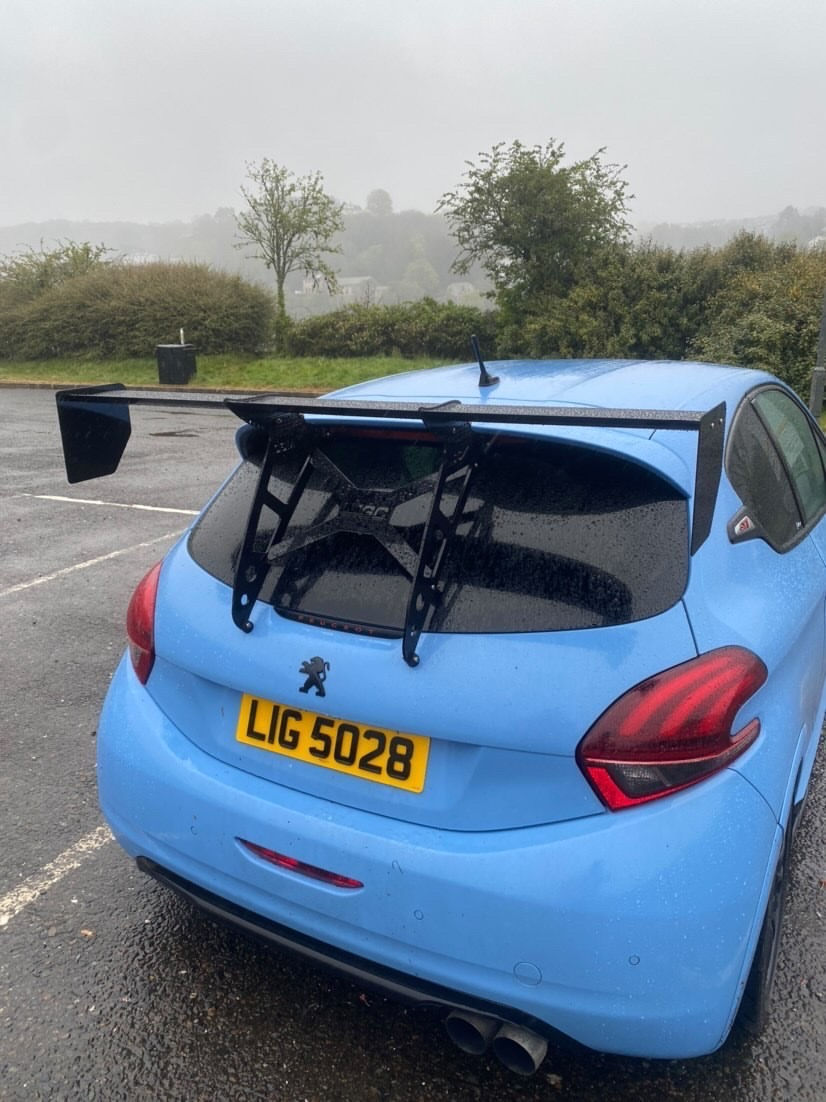 Peugeot 208 Spoiler Kit